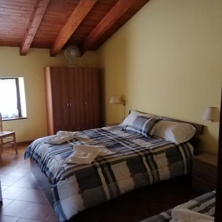 Agriturismo Licensi Del Bresa Villa Monzambano Buitenkant foto