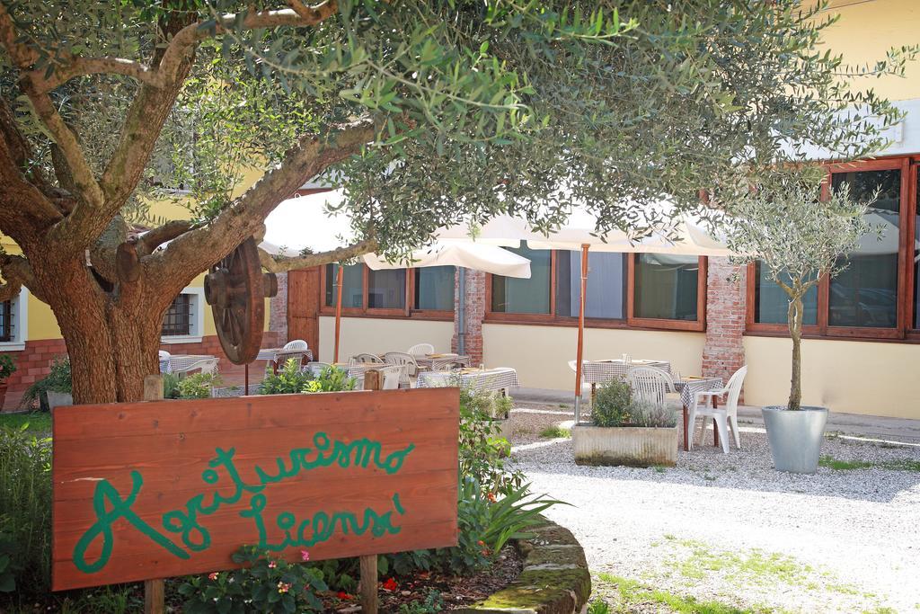 Agriturismo Licensi Del Bresa Villa Monzambano Kamer foto