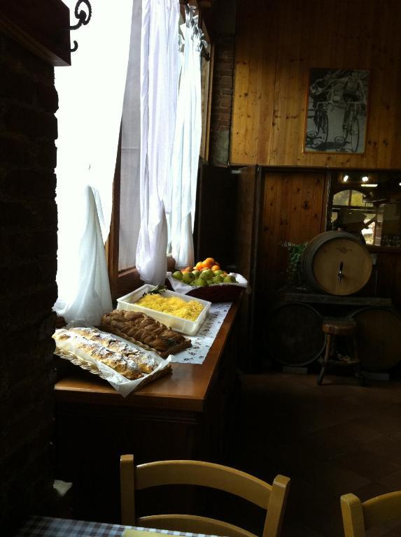 Agriturismo Licensi Del Bresa Villa Monzambano Buitenkant foto