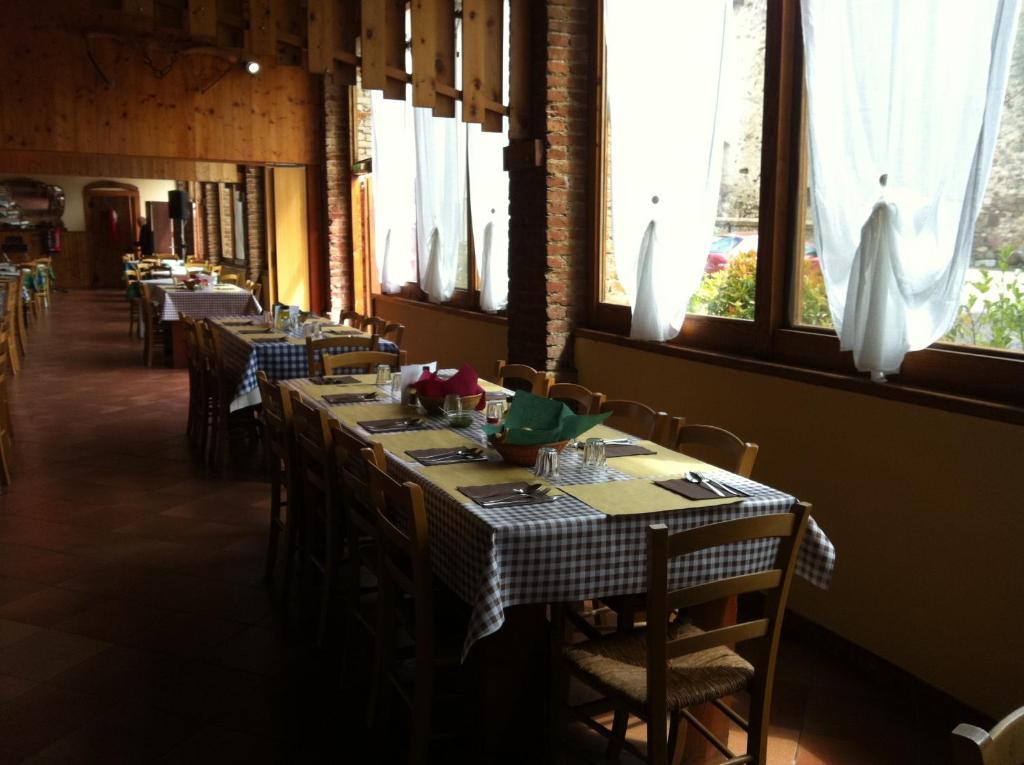 Agriturismo Licensi Del Bresa Villa Monzambano Buitenkant foto