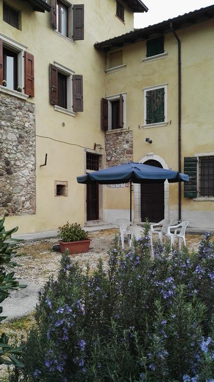 Agriturismo Licensi Del Bresa Villa Monzambano Buitenkant foto